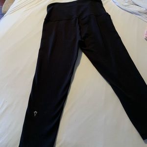 Ivivva by lulu lemon girls cropped leggings
